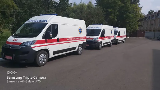 Волинська «швидка» отримала нові автомобілі
