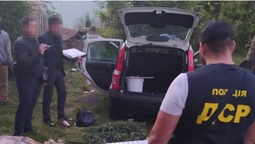 50 кіло канабісу: у Луцькому районі вилучили наркотиків на пів мільйона гривень (фото, відео)