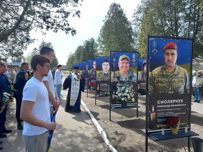У Любомлі відкрили Алею пам'яті Героїв
