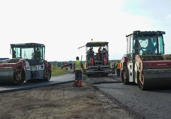 Ремонт розв’язки між Озерцем та Прилуцьким показали з висоти
