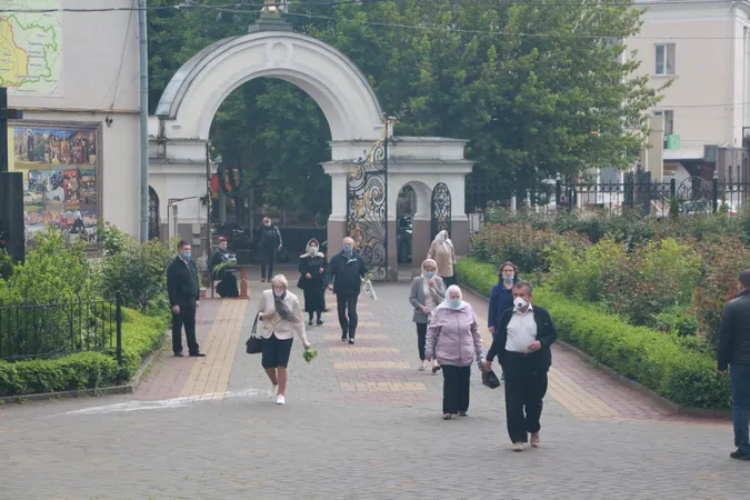 Як у Луцьку Трійцю святкували (фото)