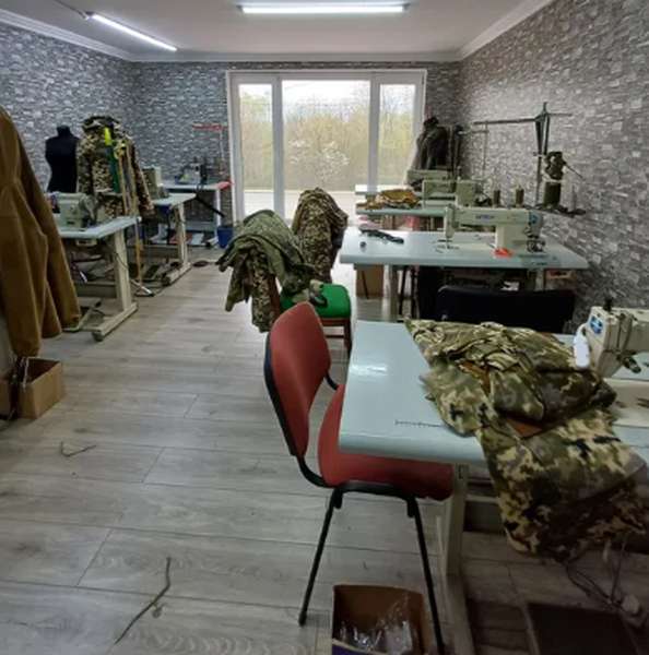 У Луцьку продають цех з пошиття військового одягу