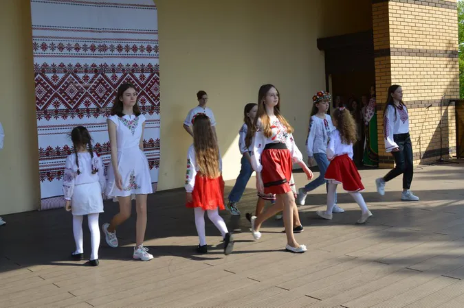 У Ковелі до Дня вишиванки влаштували дефіле (фото)