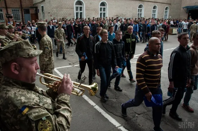 Призов – під загрозою: військкоматів скоро не буде, а терцентрів ще нема