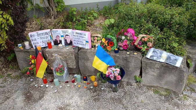 Вбиті у Німеччині українці були військовими, які проходили лікування, – МЗС