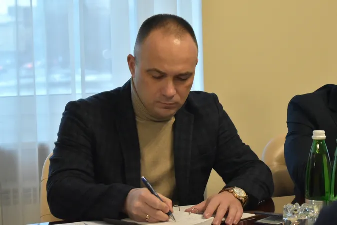 Голова Волинської ОДА Рудницький вручив посвідчення новим заступникам (фото)