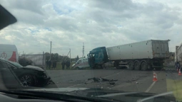На об’їзній у Рованцях – масштабна аварія (фото, відео)