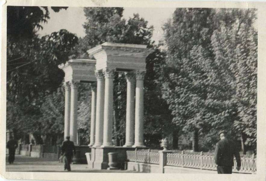 Вхід у парк в 1950-х