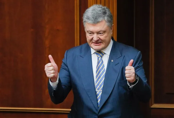 ⚡️ Петра Порошенка відпустили під особисте зобов'язання (відео)