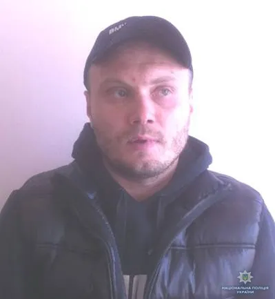Поліція розшукує двох лучан, причетних до викрадення майнерів (фото)