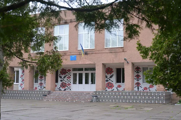 «Луцька ЗОШ I-III ст. №12 Луцької міської ради»