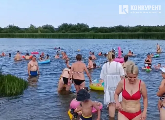 Через спеку на Озерці біля Луцька – аншлаг (відео)