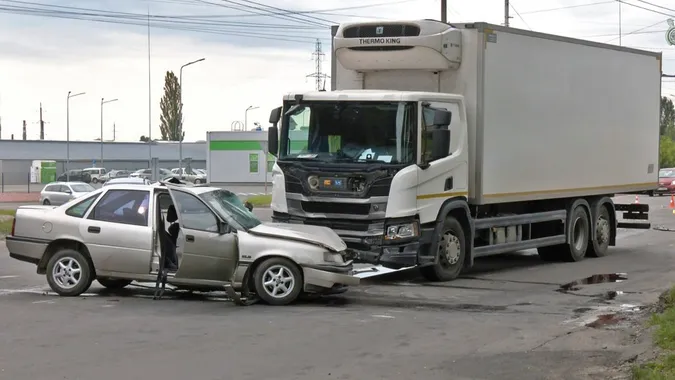 Лучани просять світлофор на перехресті, де у ДТП загинуло подружжя