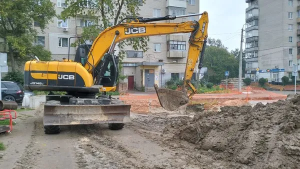 Немає гарячої води три місяці: коли у Луцьку відновлять водопостачання на ЛПЗ