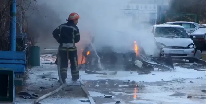В Енергодарі вибухнуло авто колаборанта (фото, відео)
