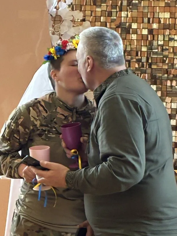 Кохання, що народилося в бою: на Волині побралися бойова медикиня та розвідник (фото)