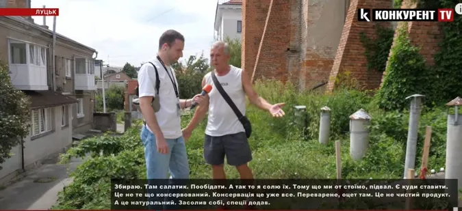 У Луцьку чоловік вирощує помідори на даху гаража (відео)