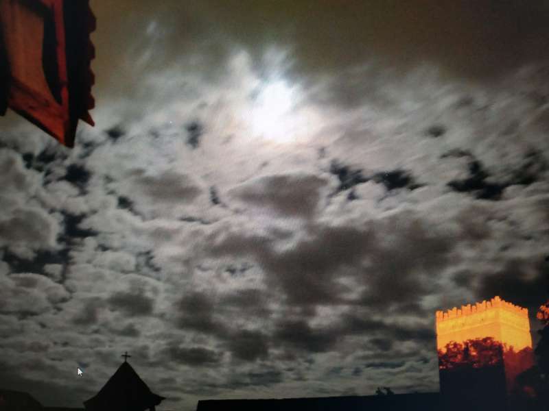 В мережі опублікували «містичні» світлини нічного Луцького замку  (фото)