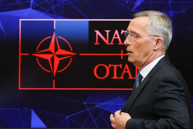 Повноцінна війна між росією і НАТО малоймовірна, – Столтенберг