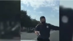 Не наділи маски: на Сумщині поліцейський погрожував пістолетом жінкам з дитиною (відео)
