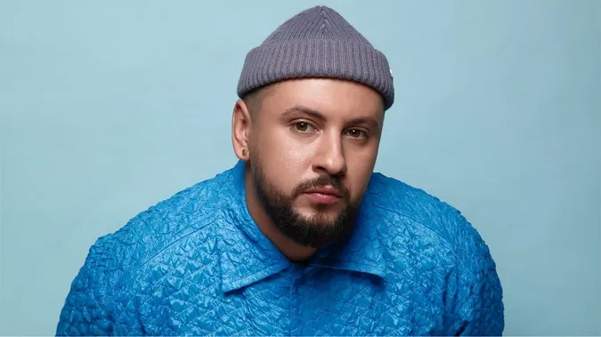 Співак з Луцька Monatik став блондином: який він зараз має вигляд (відео)