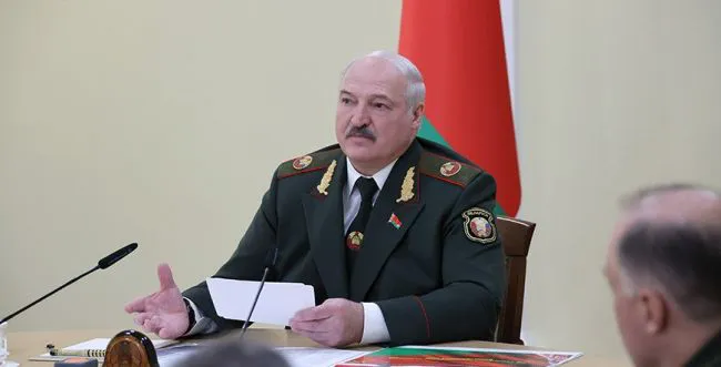 «Це самогубство»: у Зеленського прокоментували загрозу нападу з Білорусі