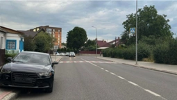 У Володимирі водійка наїхала на двох дівчат на тротуарі (фото)
