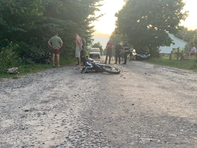 На Волині внаслідок зіткнення двох мотоциклів загинув 16-річний хлопець (фото)