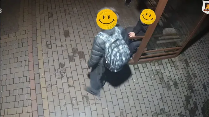 На зупинці в Луцьку похуліганили діти, муніципали поскаржились поліції