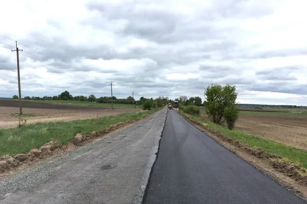 У Турійському районі ремонтують дорогу (фото)