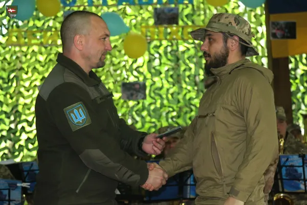Командир 14 ОМБр вручав бійцям нагороди (фото)