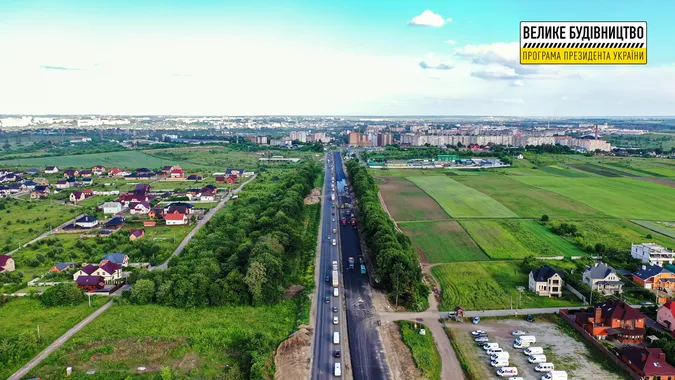 Трасу Луцьк-Рівне розширятимуть до 16 метрів