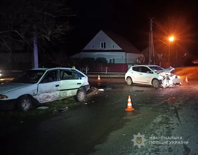 У Ковелі зіштовхнулися два авто – трьох людей госпіталізували