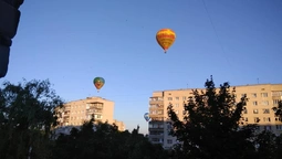 Над Луцьком літають повітряні кулі (фото) 