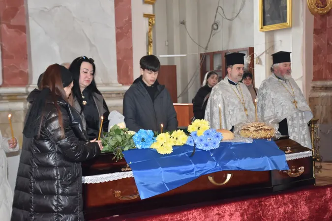 У Луцьку попрощалися з Героєм Андрієм Головченком