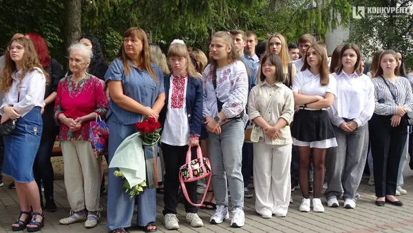 Як відзначили 1 вересня у луцькому ліцеї №15 (фото)