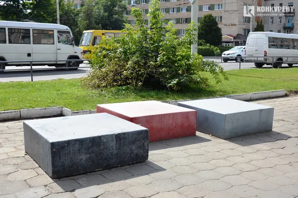 Туристу на згадку: кумедні та серйозні пам'ятки Луцька