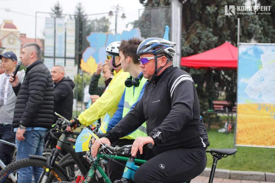 Велопробіг, вишиванки, ЗСУ❤️: як Луцьк відзначає особливий День міста (фото, відео)