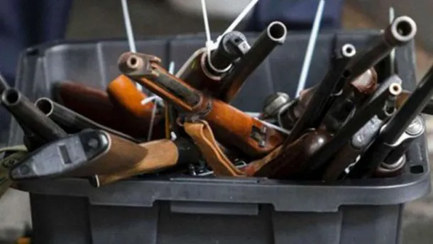 Волиняни добровільно здали понад 100 одиниць зброї