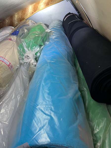 Волинянин хотів провезти партію тканини під виглядом гуманітарної допомоги (фото, відео)