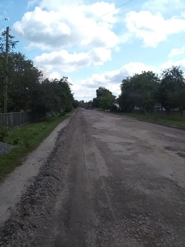 У волинському селі почали ремонт дороги за гроші від програми (фото)