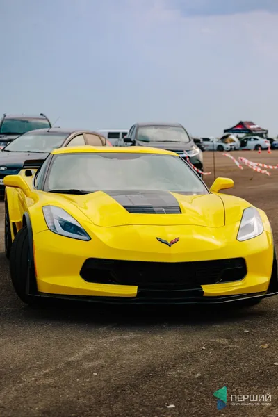 Драйв та адреналін: під Луцьком змагалися спортивні авто (фото)