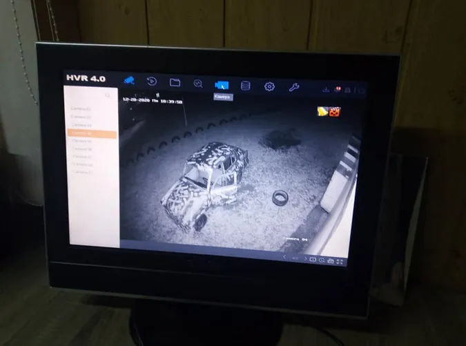 У Сирниках за клубом стежитимуть відеокамери