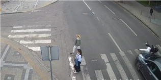У Луцьку на пішохідному переході на Винниченка збили жінку (відео)