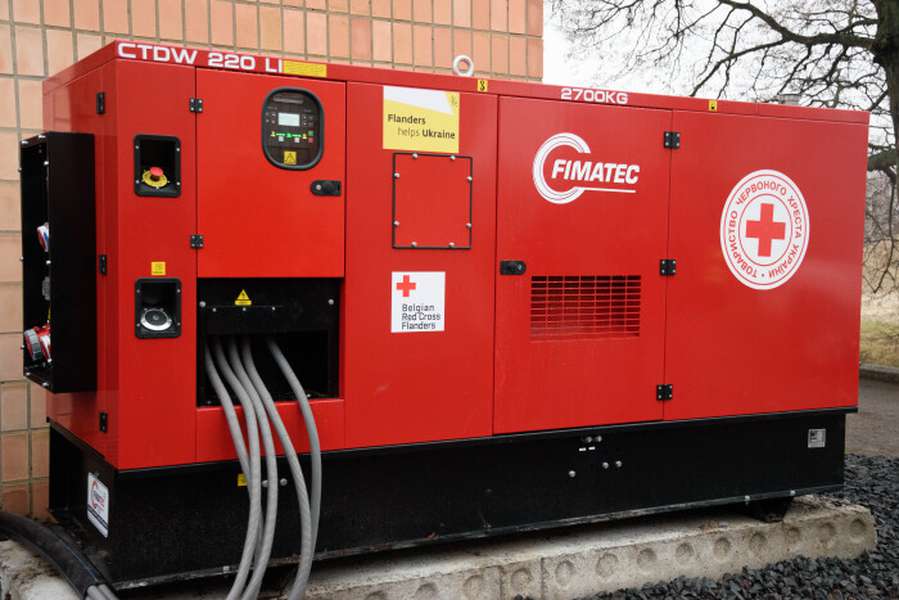 Чотири дизельні генератори: Луцьк отримав допомогу від Фламандського уряду (фото)