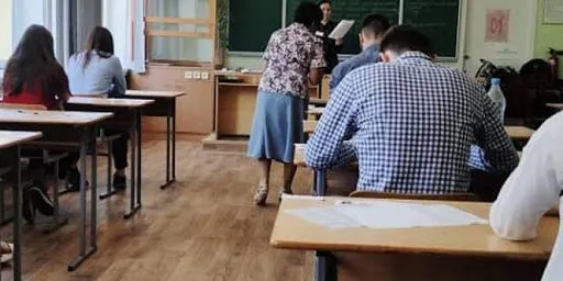 Цьогоріч до вишів можна вступати без атестата