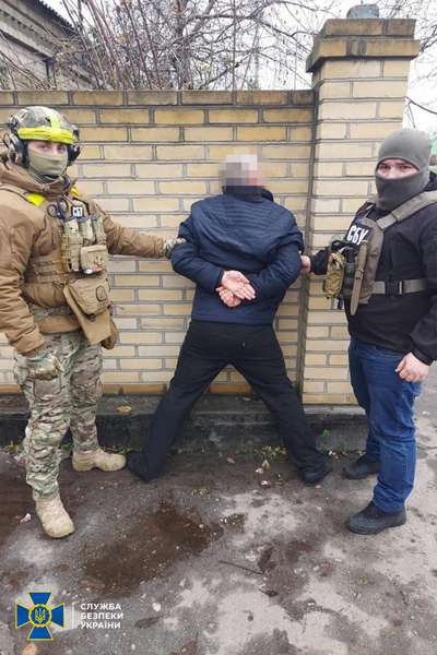 У Херсоні затримали зрадників, які катували українців в окупаційному «СІЗО» (фото)