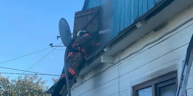 На Волині холодильник підпалив будинок край лісу (фото)