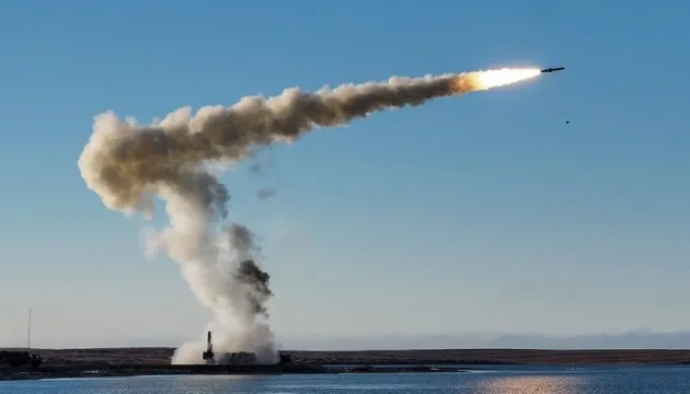 Росіяни вивели у Чорне море 15 кораблів