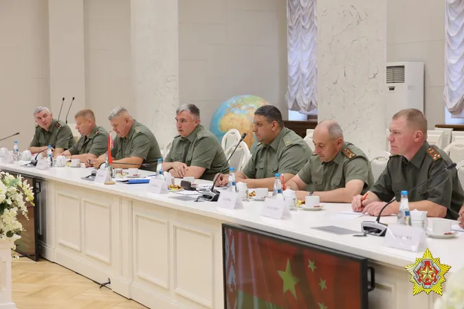 До Білорусі прибула китайська військова делегація: говорять про тилове забезпечення військ